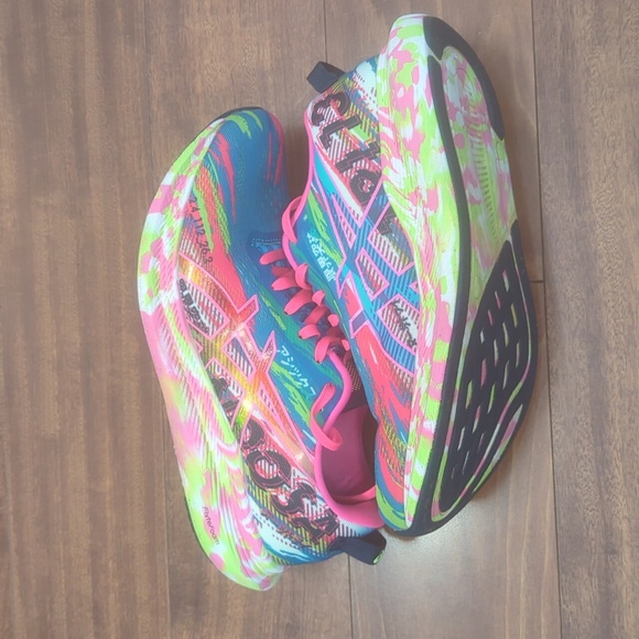 Asics Women's Shoes - Picture 4 of 11